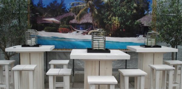 Steigerhouten Statafel