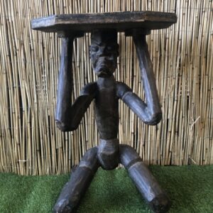 Afrikaans Houten Beeld - Tafeltje
