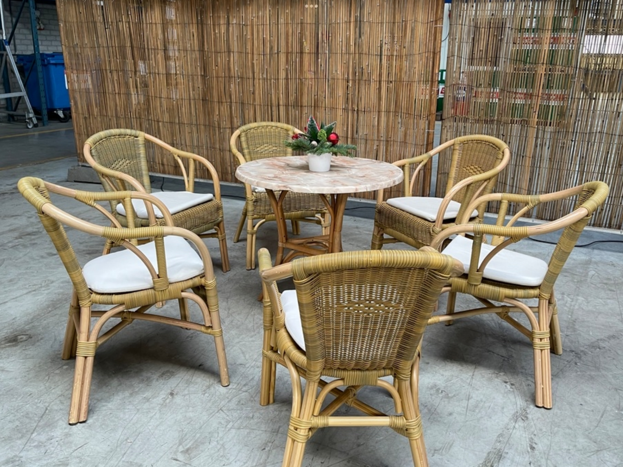 Rotan zithoek tafel met 6 stoelen incl. kussens - Afbeelding 2